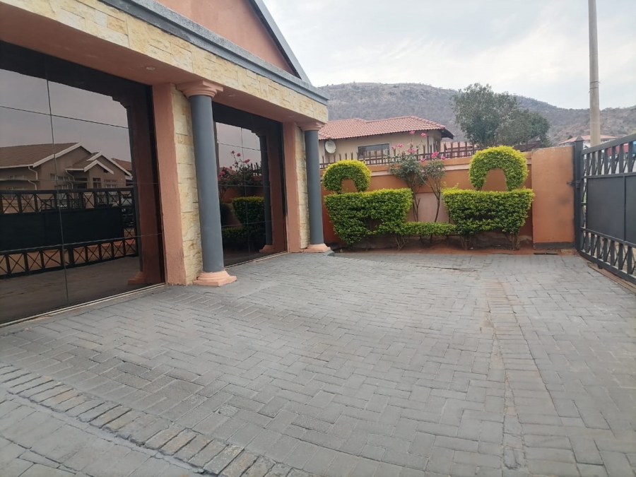 3 Bedroom Property for Sale in Tlhabane West North West